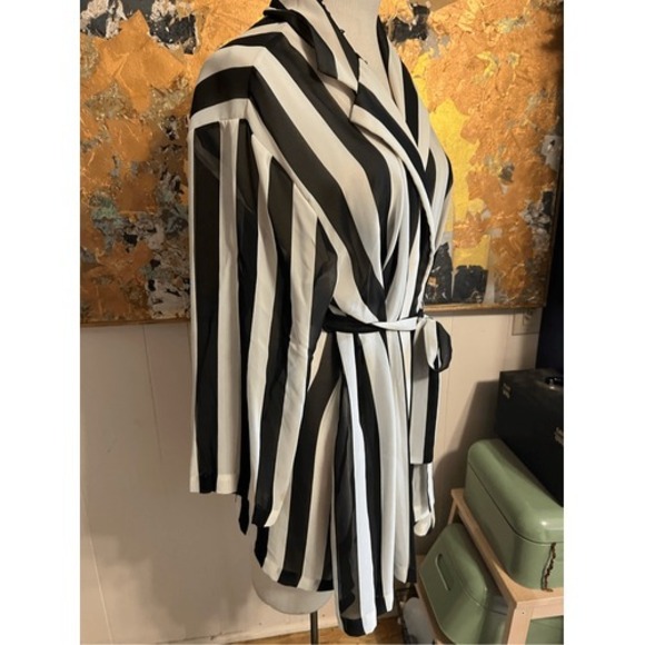 Vintage Natori Vintage Black & White Striped Short Sheer Summer Robe M - Picture 2 of 8